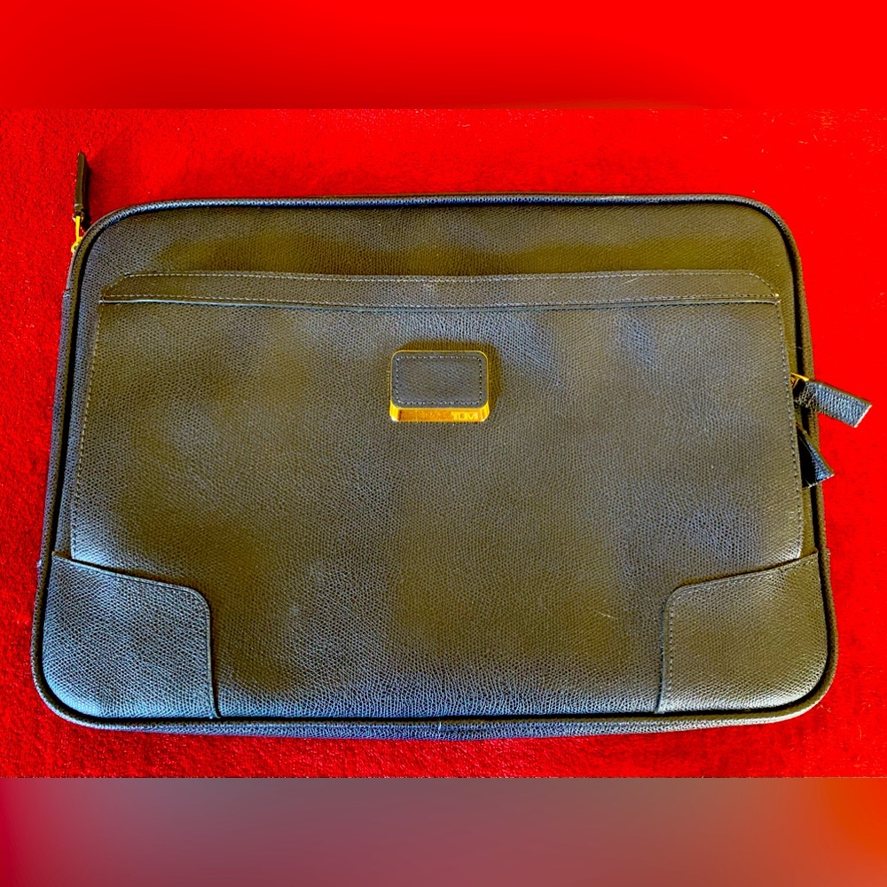 Tumi Laptop Cover